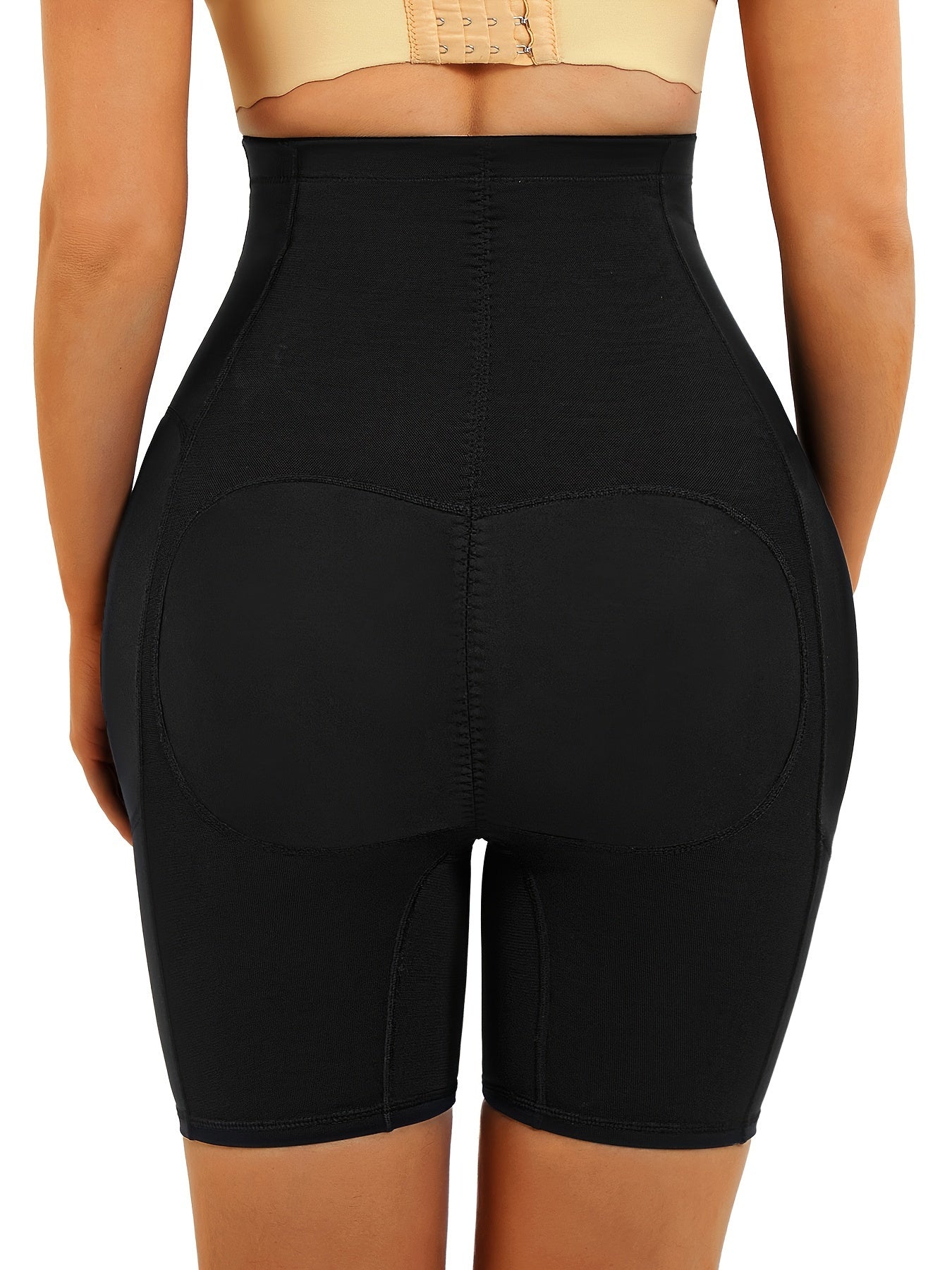 Seamless-fit shaping shorts with contour stitching and built-in butt lift support.
