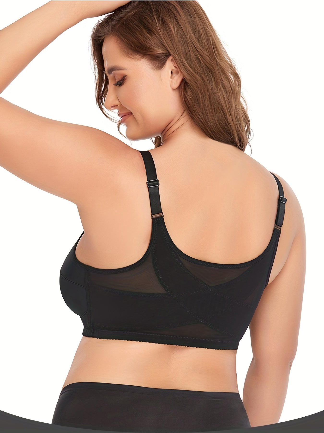 Full coverage mesh sports bra without underwire for breathable, everyday workout comfort.